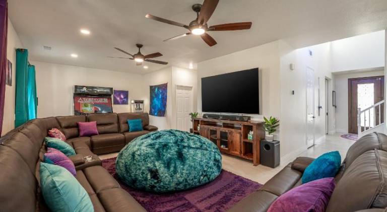 Vacation home with jacuzzi & pool in Indio, CA