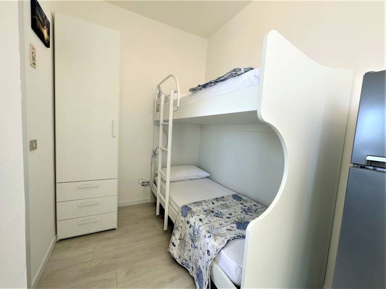 Holiday apartment with patio | Water view — photo 5