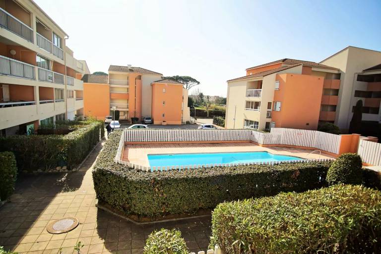 Ciel Bleu Residence - Swimming pool, balcony, WIFI, south facing, 4 beds in La Seyne-sur-Mer