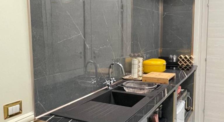 Spanish Steps Glamour & Sauna Luxury apartment — photo 3