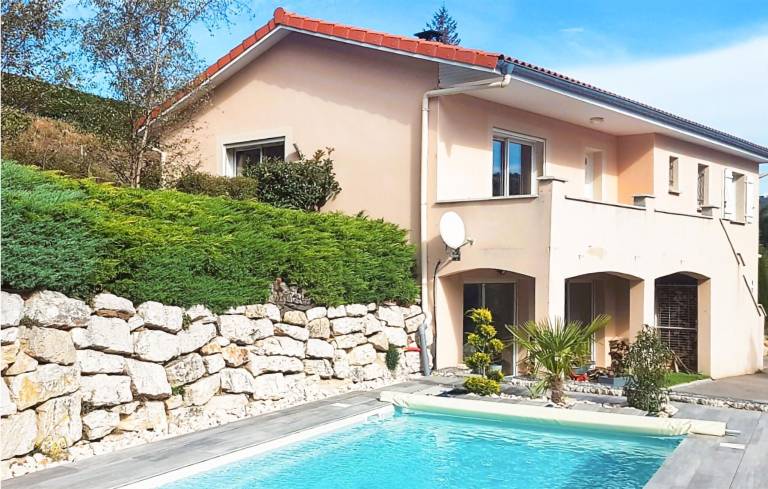 Maison de vacances  Le Bessat
