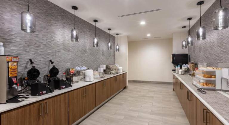 La Quinta by Wyndham Lafayette Oil Center — photo 5
