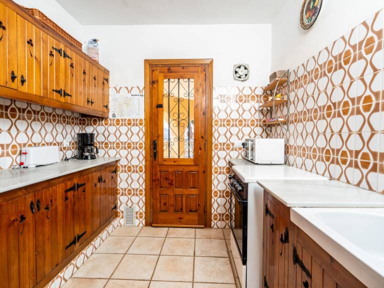 Vacation home with private pool, barbeque & terrace | Sea view | Pets are welcome — photo 5