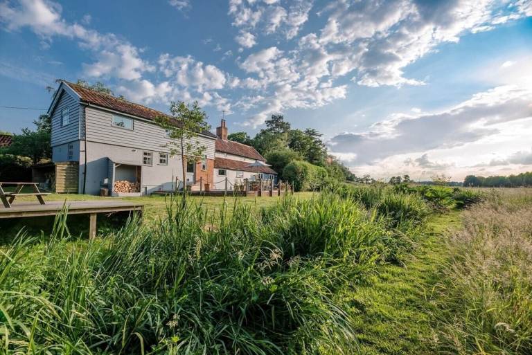 Huis Wenhaston with Mells Hamlet