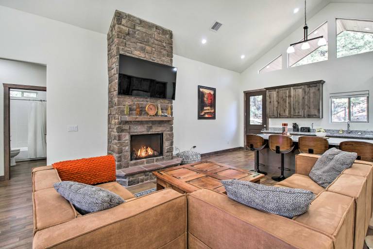 Pet-Friendly Show Low Cabin: Near Hiking! — photo 4