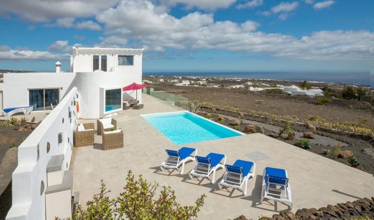 Villa  Puerto Calero
