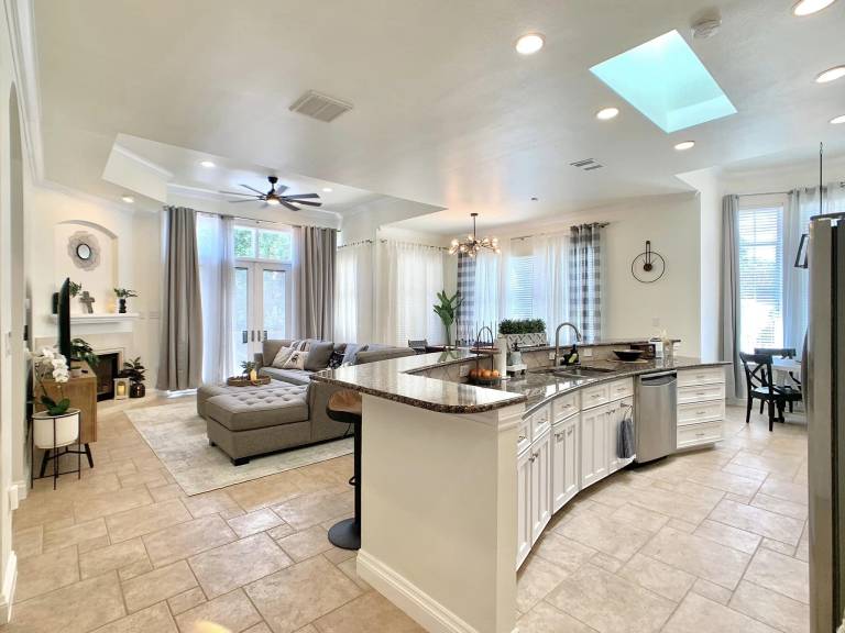 New Vista Chef Kitchen Golf Course Views