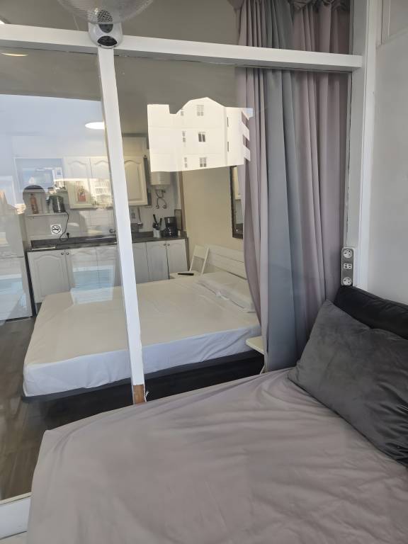 Fully equipped apartment with patio, yard & pool | Lake view | Suitable for remote work | Pet-friendly — photo 5
