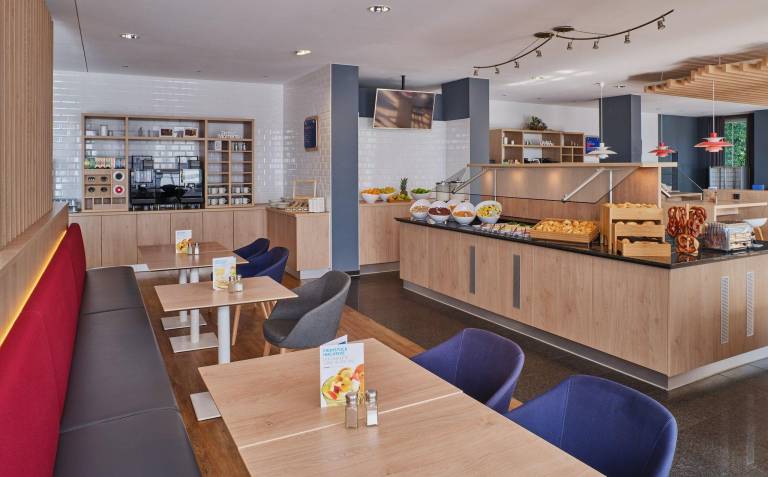 Holiday Inn Express Frankfurt Airport By IHG — photo 2
