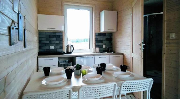 Lodge with barbeque, patio & yard — photo 3