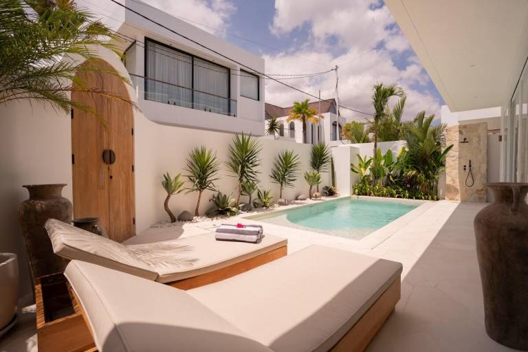 Villa with pool in Canggu