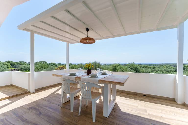 Holiday apartment with yard, barbeque & fast internet | Beach view in Teo