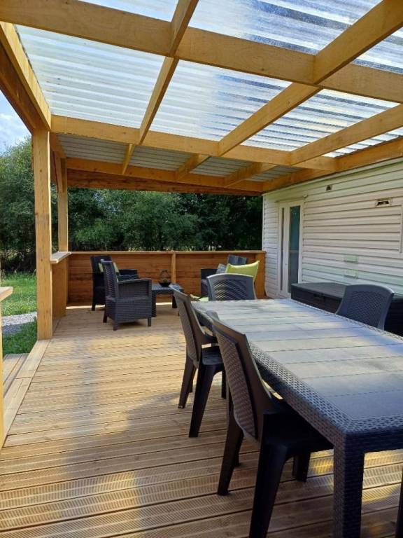 Family-oriented cabin with pool, yard & barbeque | Dogs allowed — photo 4
