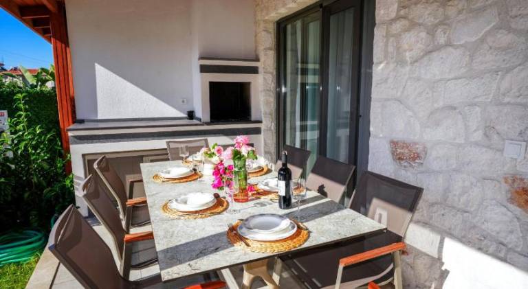 Charming villa with jacuzzi & pool | Pet-friendly — photo 5