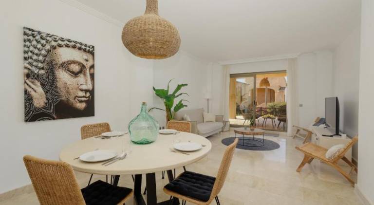 Big apartment with pool | Pets are welcome — photo 3