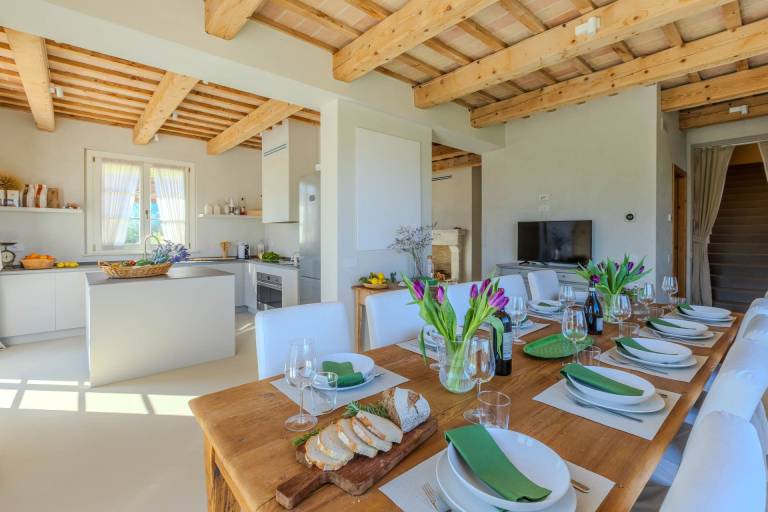 Villa with barbecue, patio & private pool — photo 2