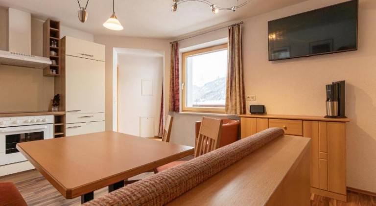 Holiday apartment with terrace — photo 5
