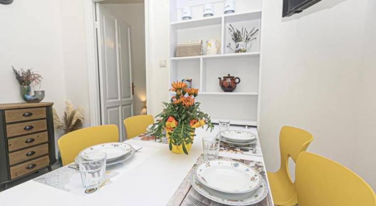 Apartment with 2 rooms for 5 persons — photo 3
