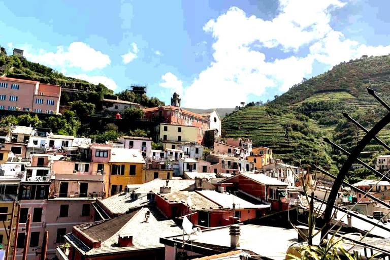 Charming apartment with fast internet & terrace | Close to the beach | Pets allowed in Vernazza