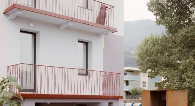 Casa Oblo