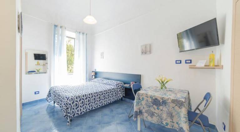 Rental apartment with 1 room for 3 persons — photo 2