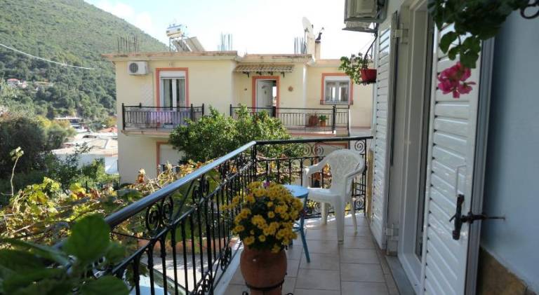 Holiday apartment with 2 rooms for 5 persons — photo 4