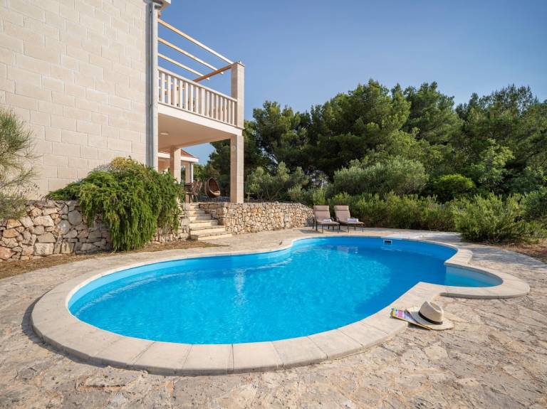 Family-oriented beautiful villa with grill, private pool & yard | Sea view | Pets allowed in Hvar