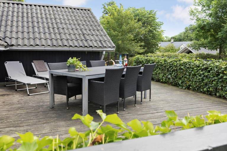 House with barbeque, terrace & hot tub — photo 3