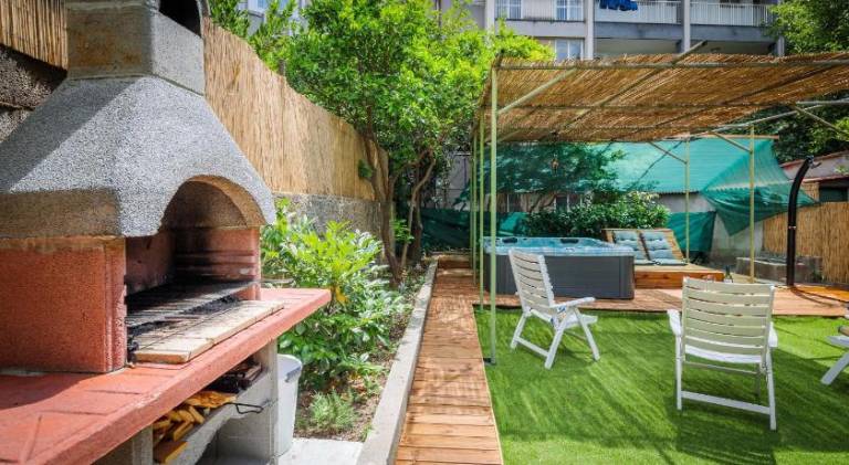 Holiday apartment with hot tub | Near Diocletian's Palace | Pets are welcome — photo 2