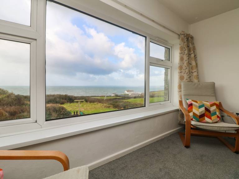 Family-friendly lovely cottage with yard & barbeque | Beach view | Close to the beach | Dogs allowed — photo 4