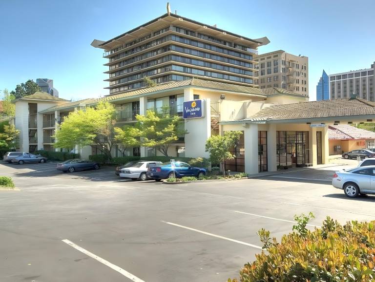 Vagabond Inn Executive Old Town in Sacramento, CA