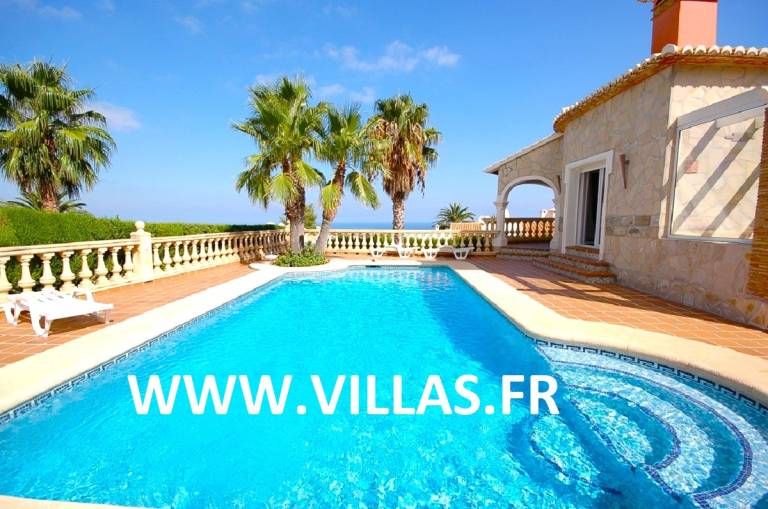 Villa with grill, yard & terrace | Garden view — photo 2
