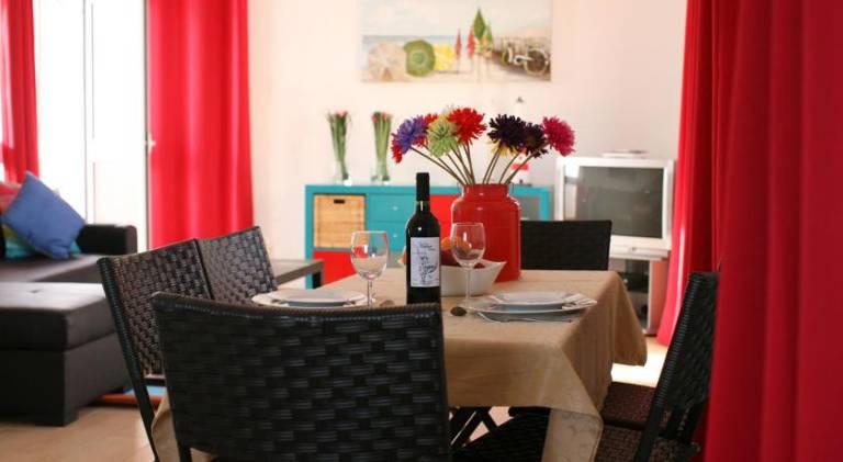Villa with 2 rooms for 5 persons — photo 4