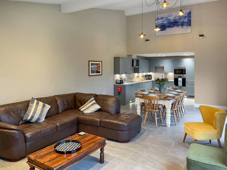 Family-friendly charming cottage with BBQ & garden | Pets allowed — photo 4