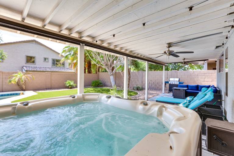 Beautiful Surprise Home w Private Pool & Grill