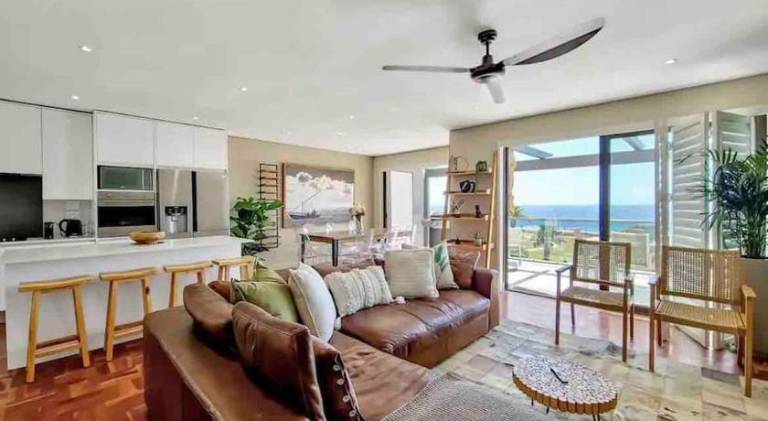 Rental apartment with pool in Cape Town
