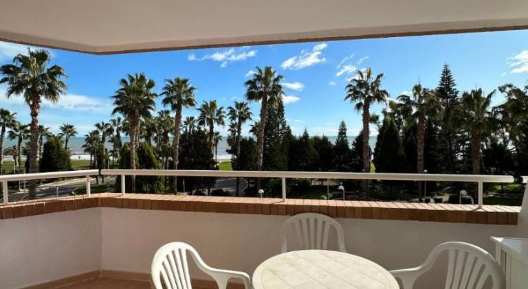 Apartment with terrace & private pool — photo 5