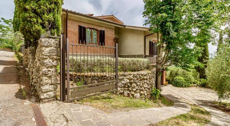 Villa with 4 rooms for 8 persons — photo 4