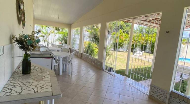 Ample vacation home with pool | Pets are welcome — photo 2
