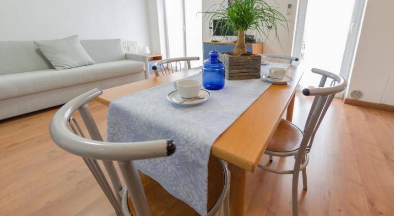 Serviced apartment with terrace — photo 5