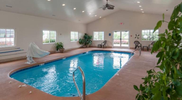 Microtel Inn & Suites by Wyndham Beckley East — photo 2