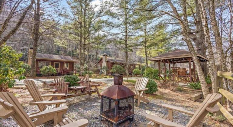 Rustic Mountain Cabin on River with Fireplace — photo 3
