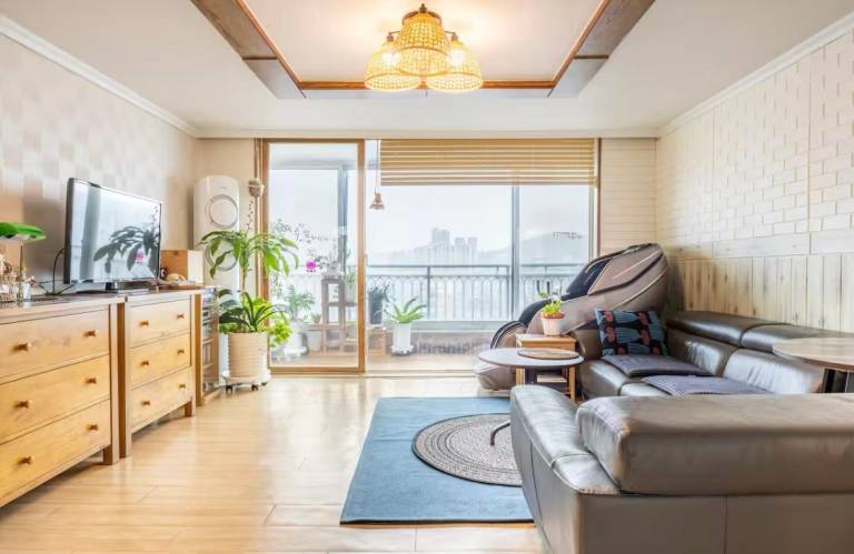 Cozy Guestroom in Dongdaemun apartment in Seoul