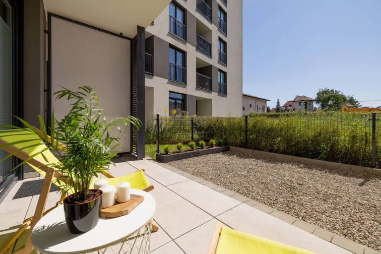 Family-friendly studio with terrace | Lake view | Pets are welcome — photo 3
