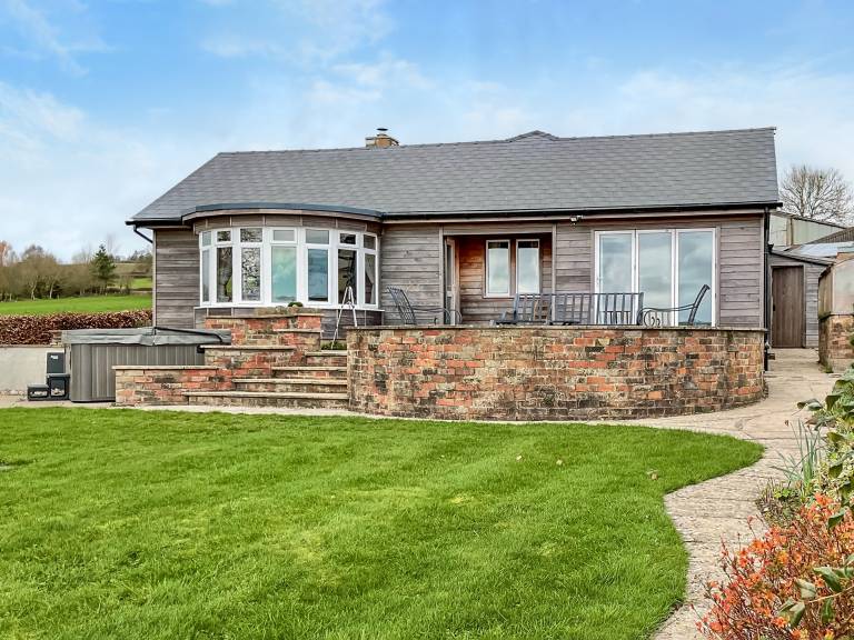 Cabin  West Crewkerne