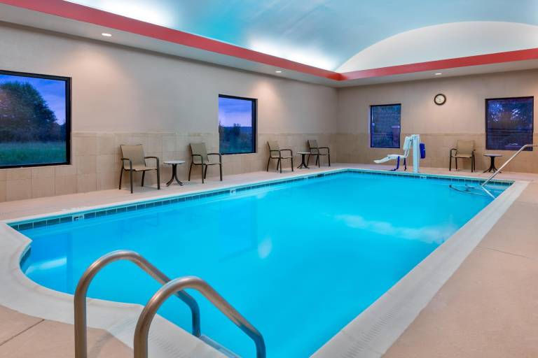 Hampton Inn and Suites-Winston-Salem/University Area NC — photo 3
