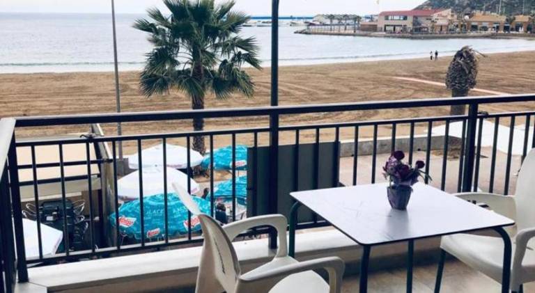 Vacation home | Beach nearby | Pets are welcome — photo 3