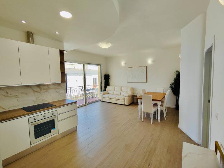 Apartment with terrace | Pets are welcome in Olbia
