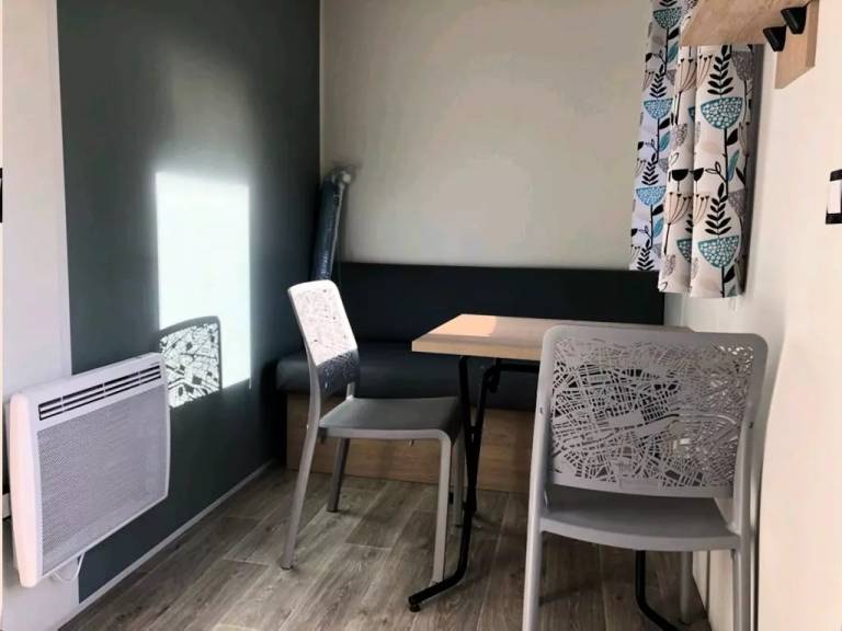 Flower Camping Loire et Châteaux - Camp Hôtel 16m² - 1 bedroom 2 people — photo 3