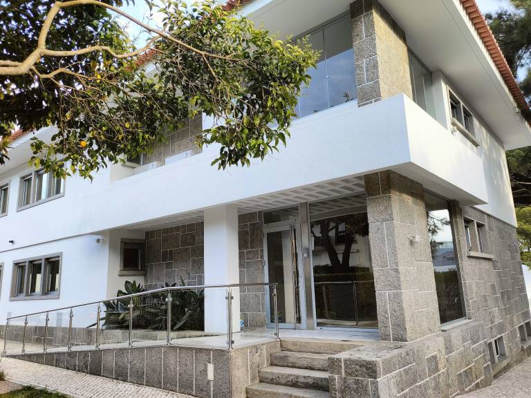 Bed & Breakfast  Cascais